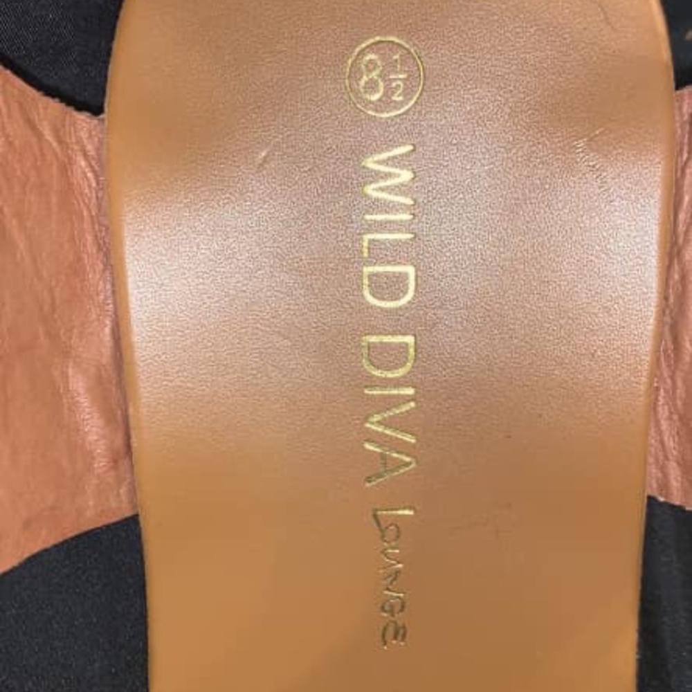 Sandals - Picture 2 of 2
